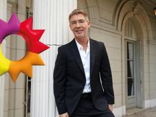adrian suar desafia a telefe: la figura que quiere para eltrece que ya brillo en la competencia