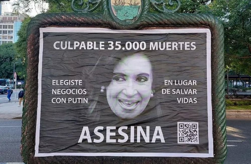Carteles contra Cristina Kirchner en CABA