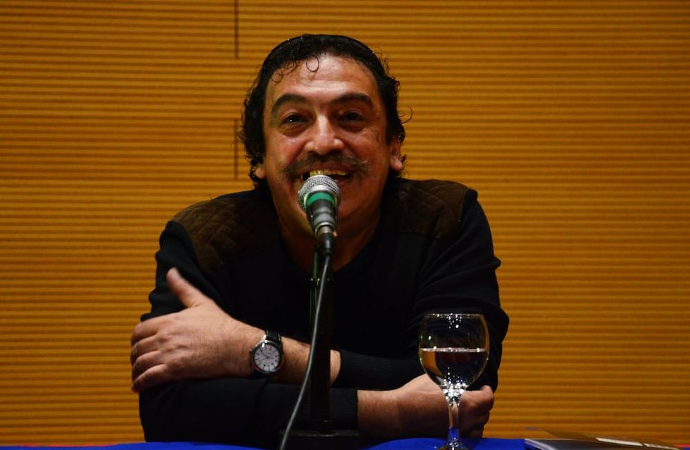 Dorio, cuando presentó su libro de poemas en el Festival Internacional de Poesía de Mendoza 2014, dirigido por Fernando G. Toledo. / Foto: Camila Toledo
