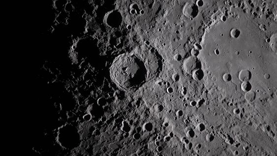 Las imágenes inéditas que compartió la Nasa sobre la luna que fueron capturadas por la misión Artemis II.