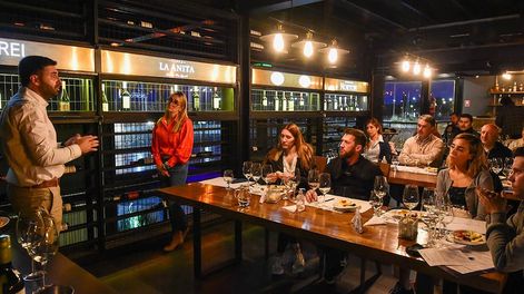 Juan Pablo Díaz, enólogo de Bodegas López, en el curso de vinos de Guarda14.