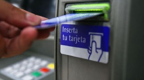Los Andes | YPF operará su propia red de cajeros automáticos en sus estaciones