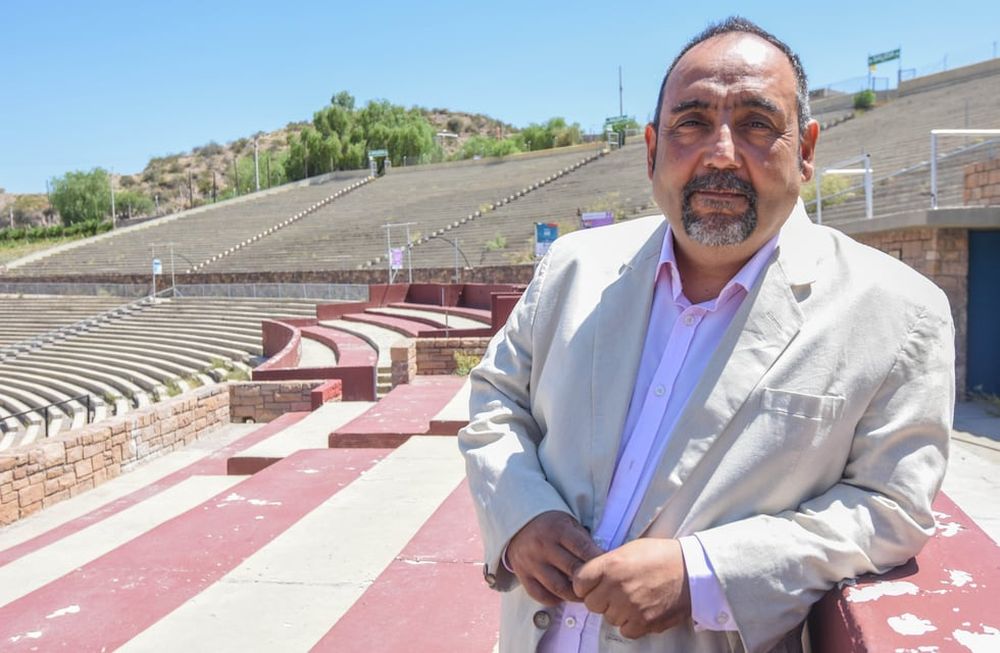 Claudio Martínez, participó por primera vez en la Vendimia de 1987, y es director de una de las capsulas de la fiesta de vendimia 2021. Foto: Mariana Villa/Los Andes