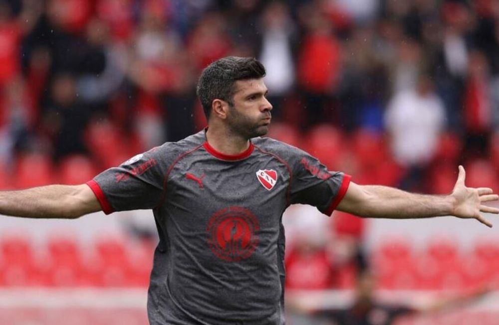El Rojo se enfrenta a los tucumanos para poder acercarse a la punta