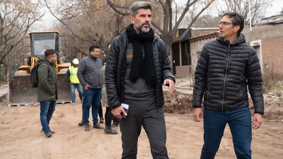 Ulpiano Suarez supervisó las obras de infraestructura en calle Ramírez