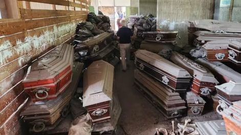 El municipio indicó que todos los sitios en donde se realizó el hallazgo se encontraban en “muy mal estado de conservación y limpieza, con olores nauseabundos y agua estancada”. Foto: Municipalidad de La Plata