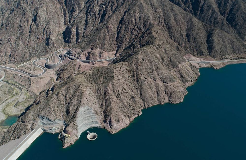 Después de inaugurar el túnel, impulsan proyectos turísticos en el perilago de Potrerillos