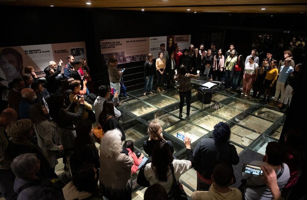 Más de 1500 vecinos y turistas disfrutaron de la Noche de los Museos en la Ciudad