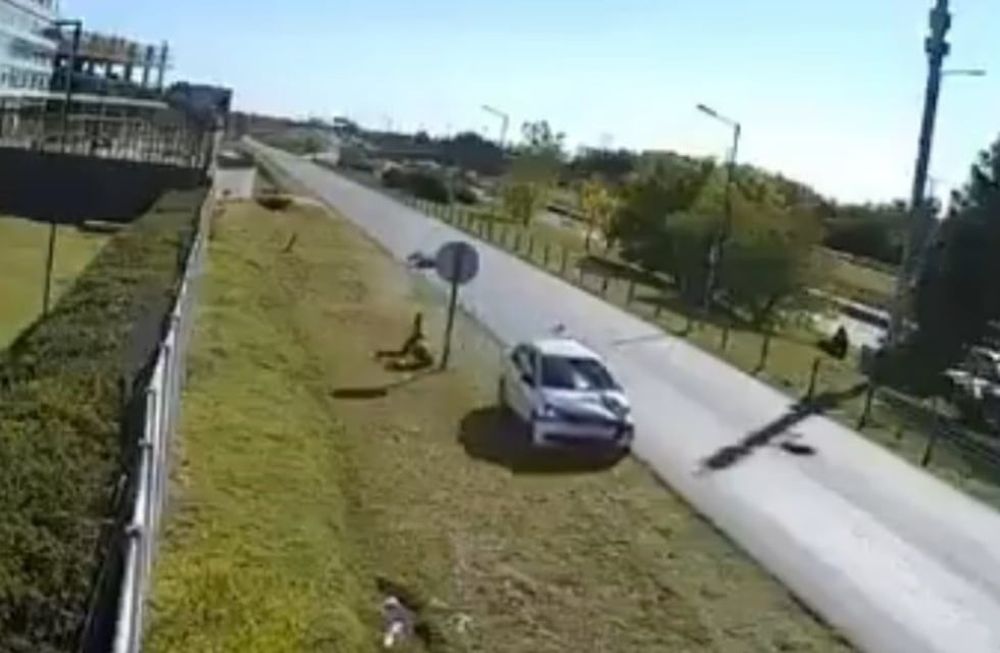 Buscan a un conductor que atropelló y mató a una anciana, dejó herido a su esposo y escapó