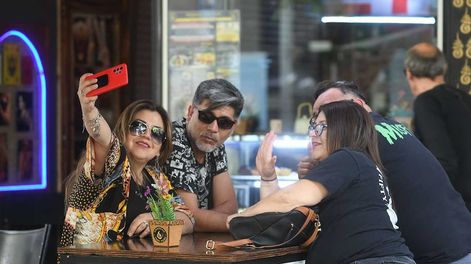 Los Andes | Gran cantidad de turistas chilenos visitan la ciudad de Mendoza, aprovechando el feriado largo en su país. | Foto: Archivo Los Andes.