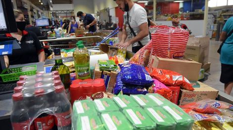 Los Andes | Los gremios afirman que el Índice de Precios al Consumidor en mayo se redujo en relación al mes anterior. Foto: José Gutiérrez / Los Andes