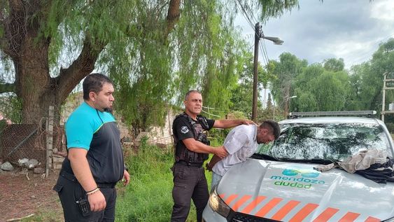 Preventores aprehendieron a un sujeto que había robado y gatillado sobre su víctima