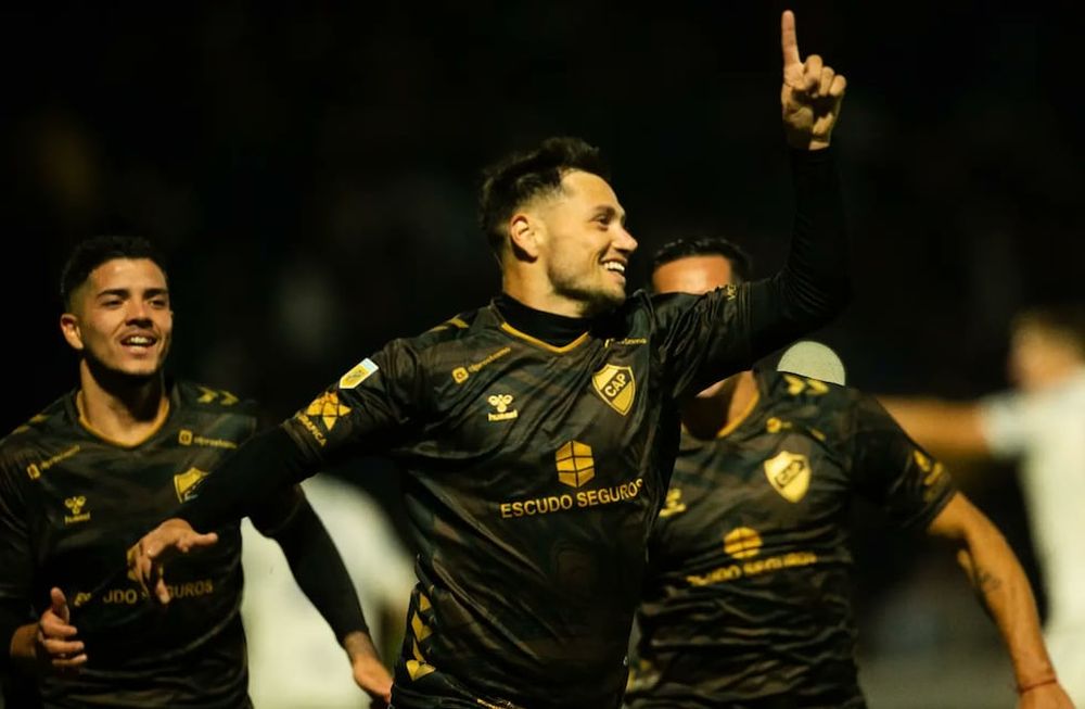 Mauro Zárate no seguirá jugando en Platense.