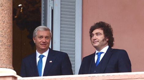 José Antonio Kast y Javier Milei en el balcón de Casa Rosada el 6 de abril de 2026