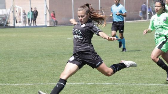 Las Tombinas siguen invictas en el torneo Silvana Villalobos. En la octava fecha venció a Fundación Amigos por 4-0. /Gentileza Prensa de Godoy Cruz
