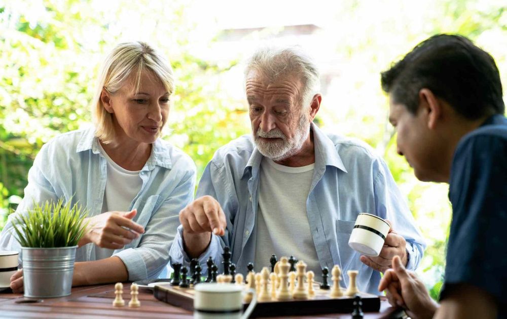 Estos ejercicios no reemplazan controles médicos pero aportan beneficios efectivos que fortalecen funciones cognitivas y movilidad.