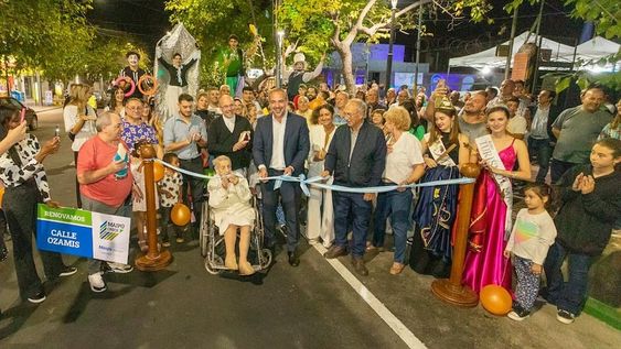 Stevanato hace 400 obras para los vecinos.