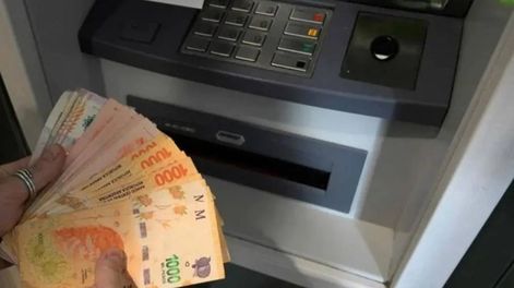 El salario promedio subió 4,6% en octubre y ese mes le ganó a la inflación que fue de 2,7%.