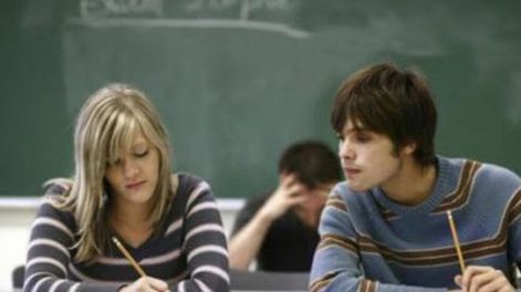 Una burda imitación - Por Jorge Sosa