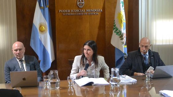 Los jueces Dalmiro Garay, Teresa Day y José Valerio decidirán sobre la quita de celulares a los presos. Foto: Poder Judicial