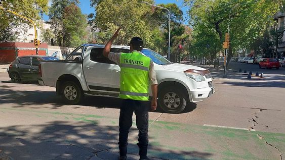 Atención automovilistas: se registra un corte en cruce de San Martín y Rondeau