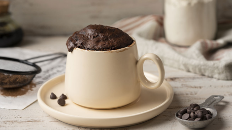 Torta de chocolate en taza: una de las recetas más fáciles.