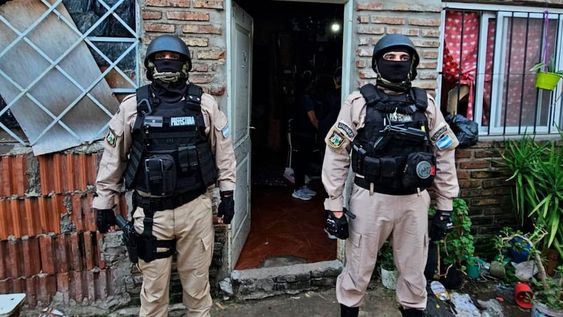 En la lucha contra el narcotráfico, el Ministerio de Seguridad, desde Prefectura Naval, detuvo a tres integrantes de una organización narco en Rosario. (Ministerio de Seguridad)