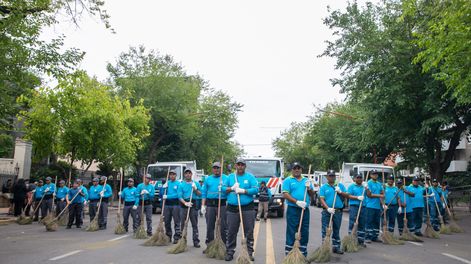 Ciudad impecable: gran operativo de limpieza en los festejos de la Arístides, la Vía Blanca y el Carrusel