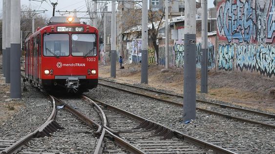 La nueva traza funcionará gracias a las nuevas 39 duplas que donó California. El ramal se conectará con las ciclovías. | Foto: José Gutiérrez / Los Andes