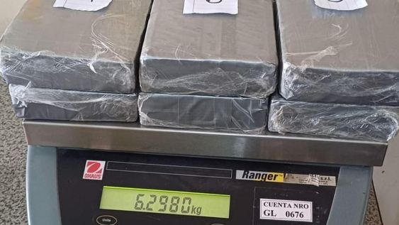Los más de 6 kilos de cocaína que venían a Mendoza. Gentileza Gendarmería Nacional.&nbsp;