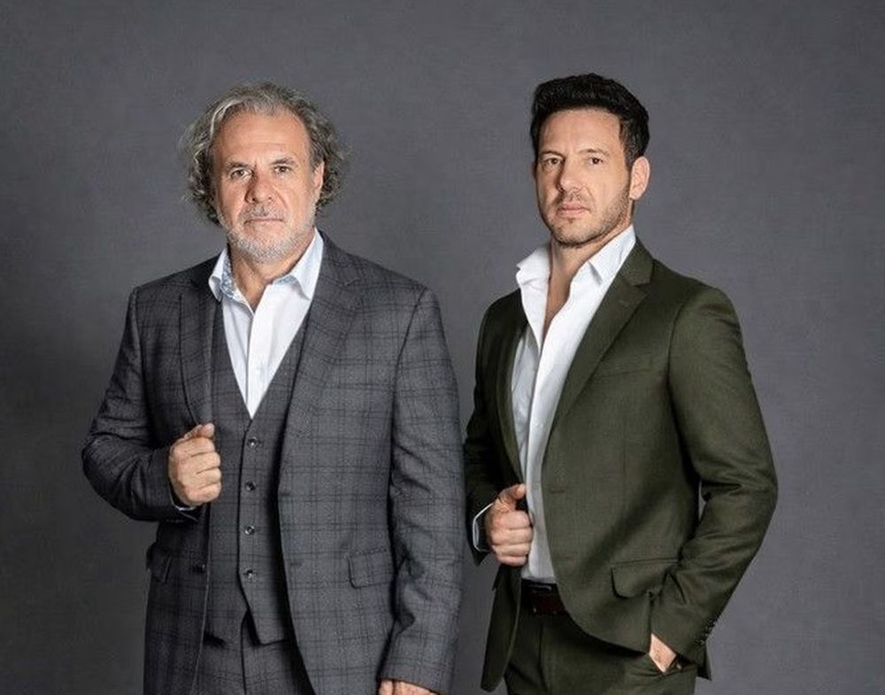 El enólogo Marcelo Pelleriti junto a Miguel Bautista Priore