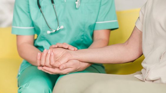 21 de septiembre, Día de la Sanidad: la OPS insta a los gobiernos a invertir en más enfermeras y mejorar su educación