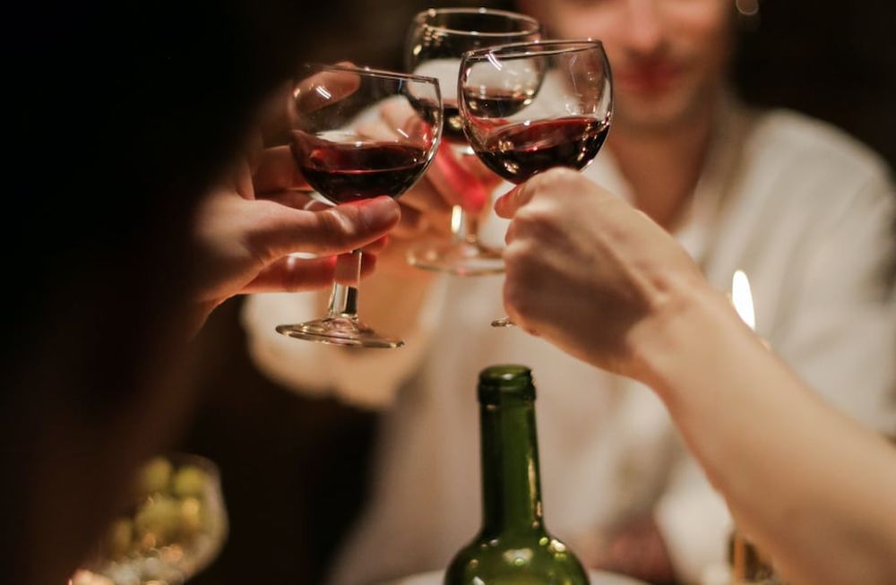Un estudio reveló cuáles son las bebidas preferidas por los mendocinos y mostró el lugar que ocupan el vino, la cerveza y el fernet.