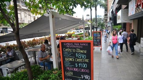 Cordoba el 17 de March de 2022 resto restaurantes bar bares gastronomia del centro de la ciudad precios costo inflacion economia Foto: Pedro Castillo