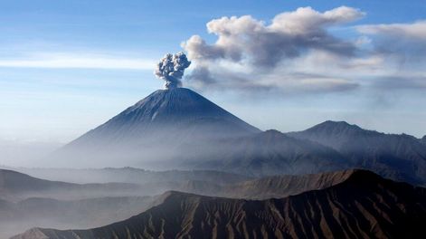 El volcán es utilizado muy comúnmente como metáfora lingüística.