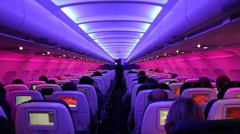 Por qué los aviones apagan las luces durante el despegue y el aterrizaje