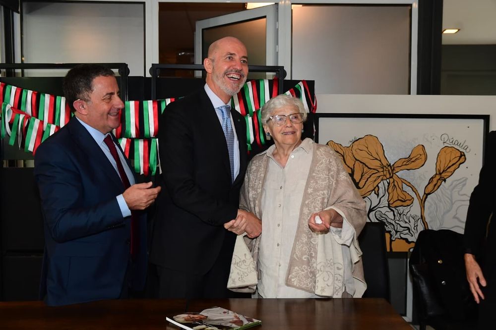 Fabrizio Nicoletti, embajador italiano: 