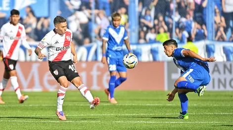 Juan Fernando Quintero comenzó en buen nivel y luego se fue perdiendo en la intrascendencia de su propio equipo. 