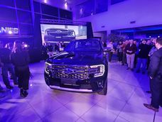 Ford Everest fue presentada en Ford Goldstein.