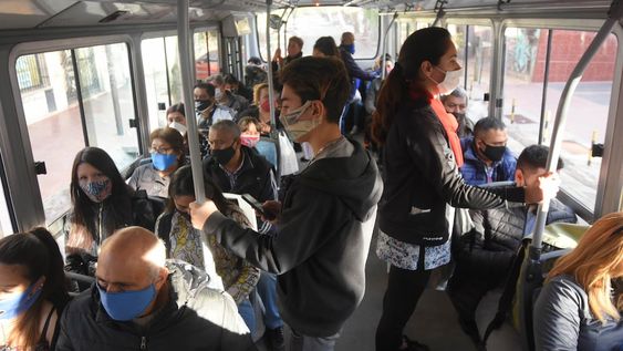 Las tendencias avizoran reducción en la demanda, temor de la población, inclinación al uso de vehículo particular. Se deberá reorganizar la circulación y el uso de la calzada.Foto: Jose Gutierrez / Los Andes