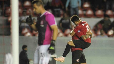 Independiente goleó a San Martín de Tucumán y se acerca a los puestos de vanguardia
