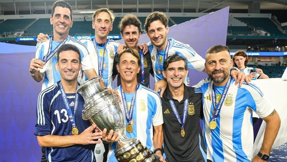 Con Lionel Scaloni a la cabeza, el cuerpo técnico de la Selección Argentina