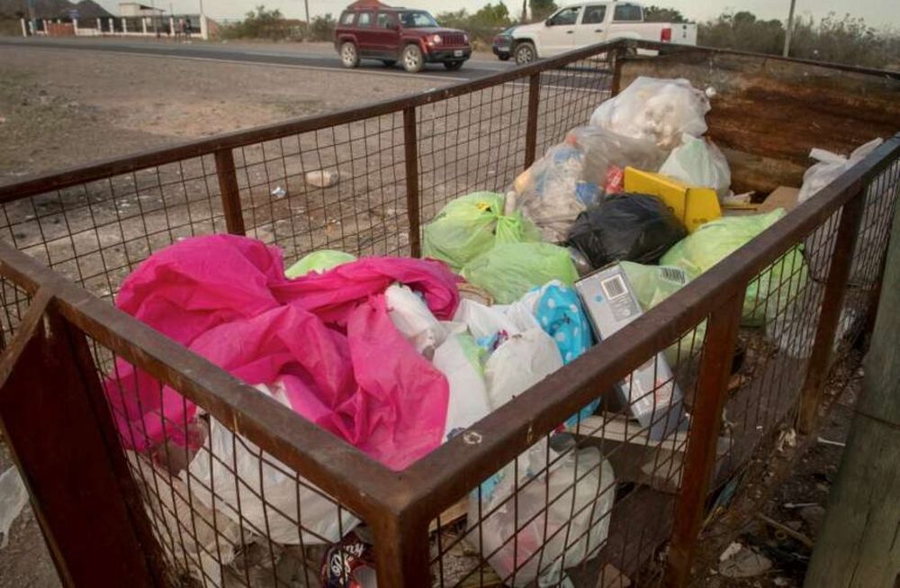 ¿Es peligrosa la basura de personas con Covid-19?, así deben tratar los residuos las familias aisladas