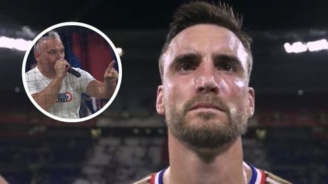 Los hinchas del Lyon arremetieron contra los jugadores, entre los que se encuentra Nico Tagliafico.