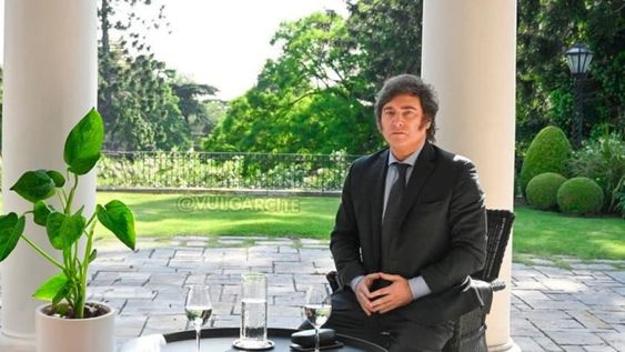 Los mejores memes de la reunión entre el presidente electo Javier Milei y Alberto Fernández