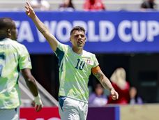Granit Xhaka, capitán de Suiza, no ocultó su malestar por el empate frente Qatar sobre el final del encuentro. Granit Xhaka, capitán de Suiza, no ocultó su malestar por el empate frente Qatar sobre el final del encuentro.