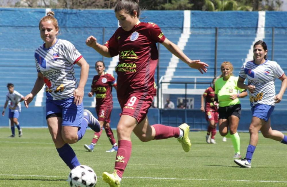 Godoy Cruz le ganó 5-0 a El Tropezón con 4 goles de Verogol Cabrera, en el partido de ida. Hoy se define en San Rafael. /Gentileza Prensa de Godoy Cruz