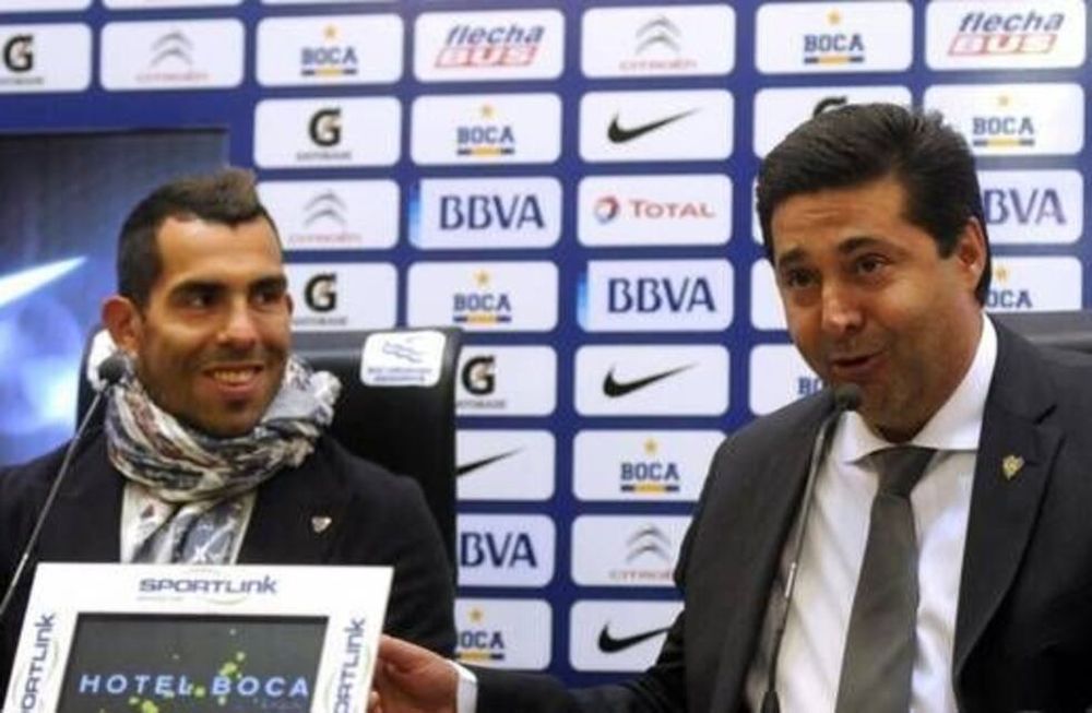 Angelici ya está en La Serena y este martes se define la llegada de Tevez a Boca
