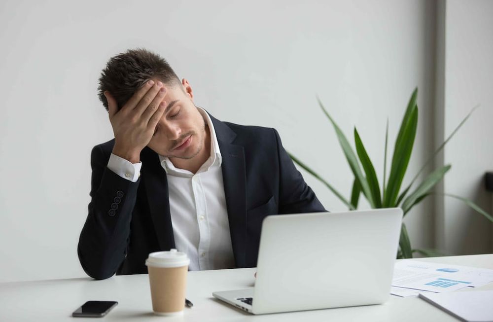 Quemados. Muchos sufren el síndrome de burnout. (Freepik)