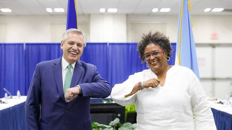 Los Andes | Encuentro con la primera ministra de ese país, Mia Mottley.